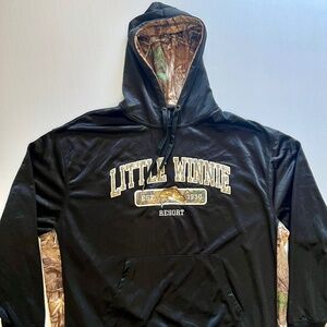 Little Winnie Resort Black Logo Sweatshirt Men's XXL Fishing Outdoor Camo Hoodie